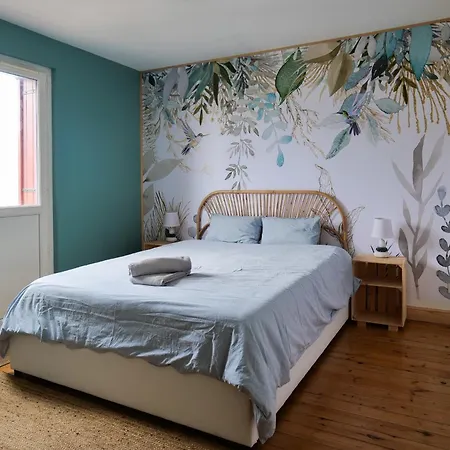 Maison De Caractere Centre-ville - 8 Personnes Hébergement de vacances